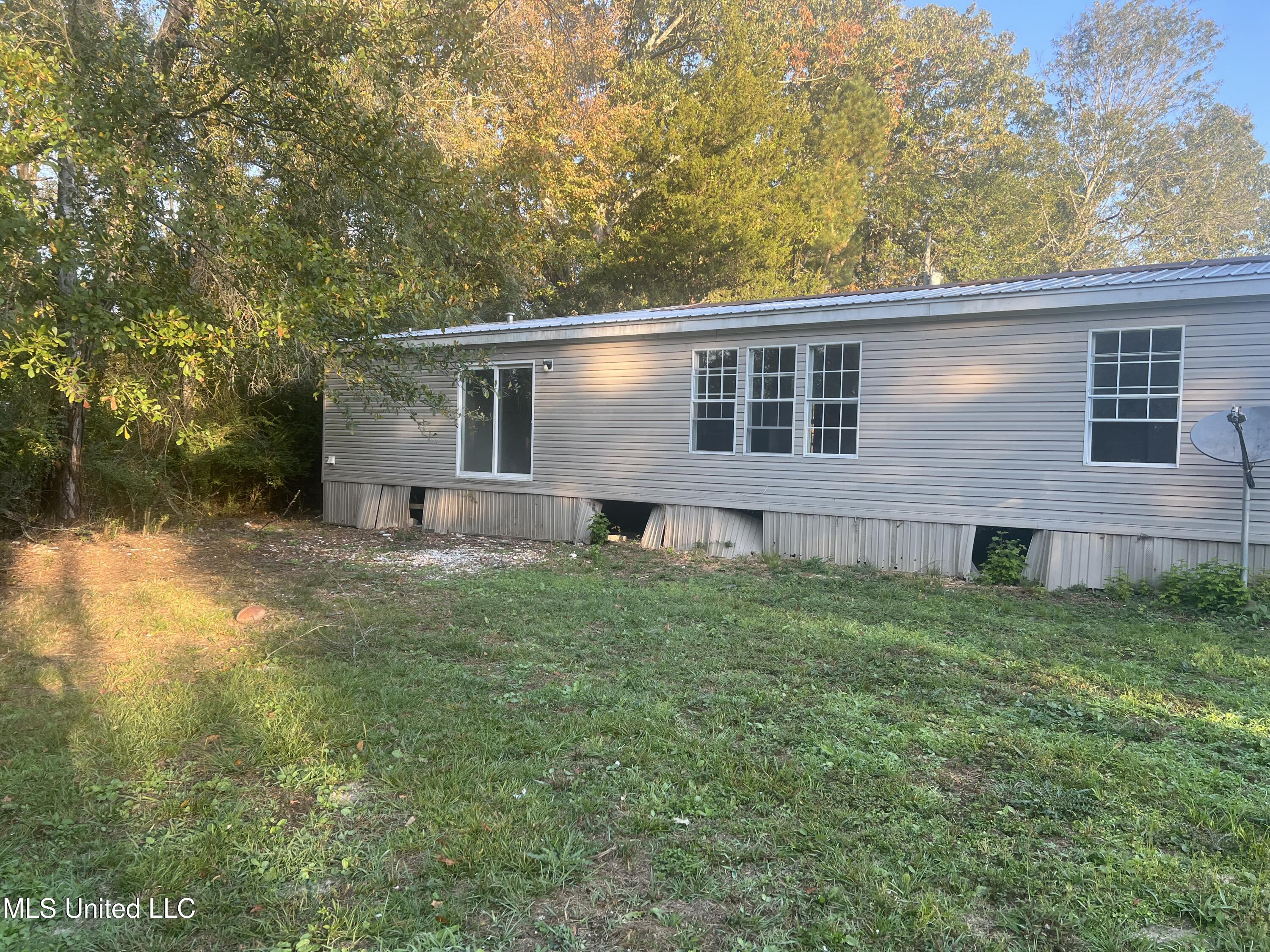2774 Loyd Star Lane Northwest Wesson, MS 39191 - Photo 22 of 32 2774 loyd star back