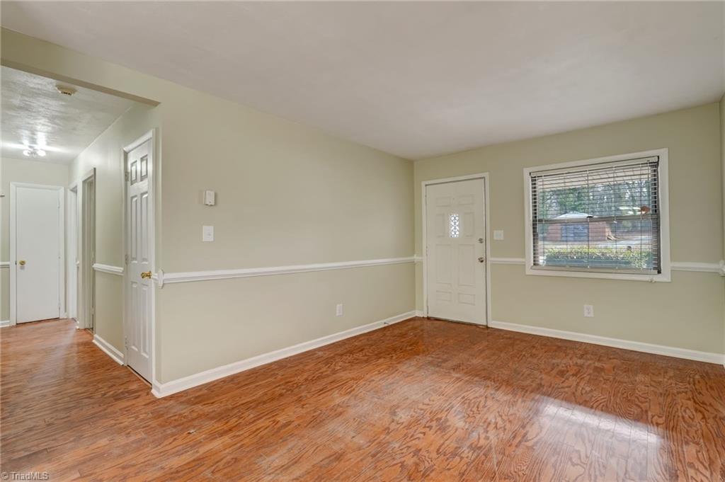 2202 Willow Road Greensboro, NC 27406 - Photo 6 of 19