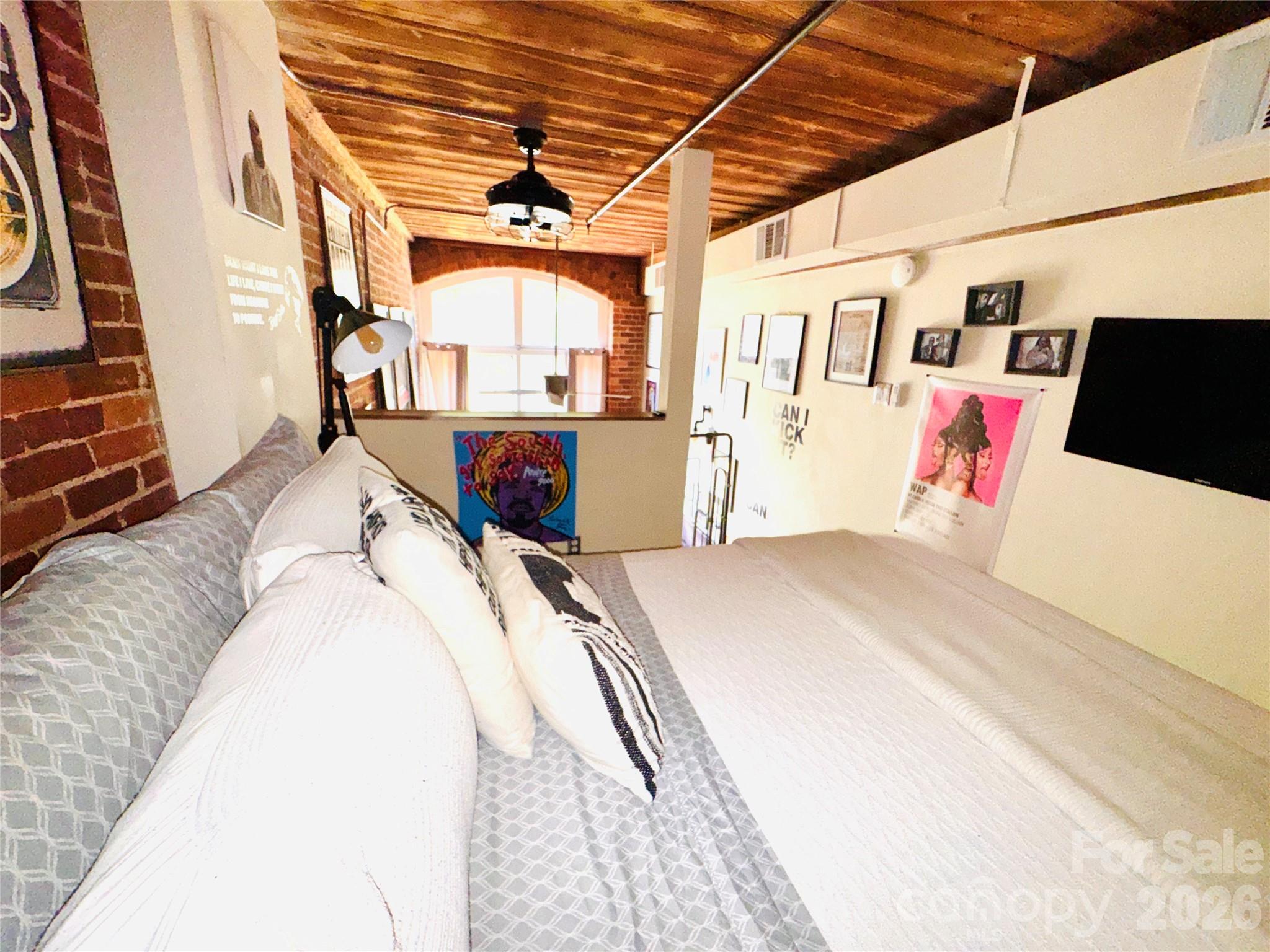 201 South Hoskins Road, Unit 132 Charlotte, NC 28208 - Photo 17 of 20 a view of a very nice looking room