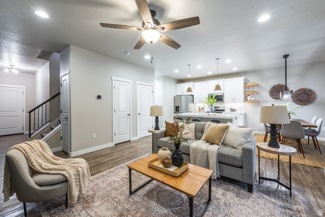 727 West 12260 South Draper, UT 84020 - Photo 5 of 45