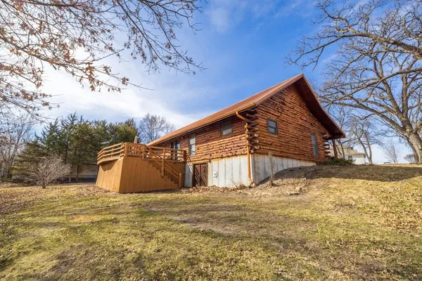 $345,600 | 220 North Elm Street, Stanberry, MO 64489