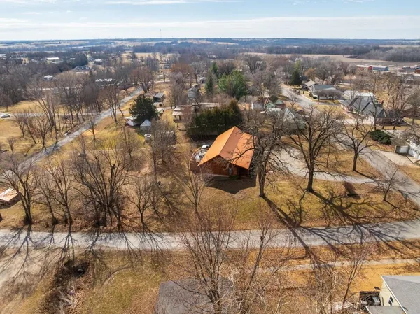 $345,600 | 220 North Elm Street, Stanberry, MO 64489