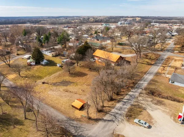 $345,600 | 220 North Elm Street, Stanberry, MO 64489