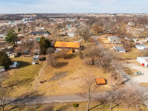 $345,600 | 220 North Elm Street, Stanberry, MO 64489