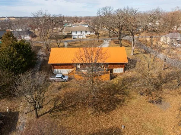 $345,600 | 220 North Elm Street, Stanberry, MO 64489
