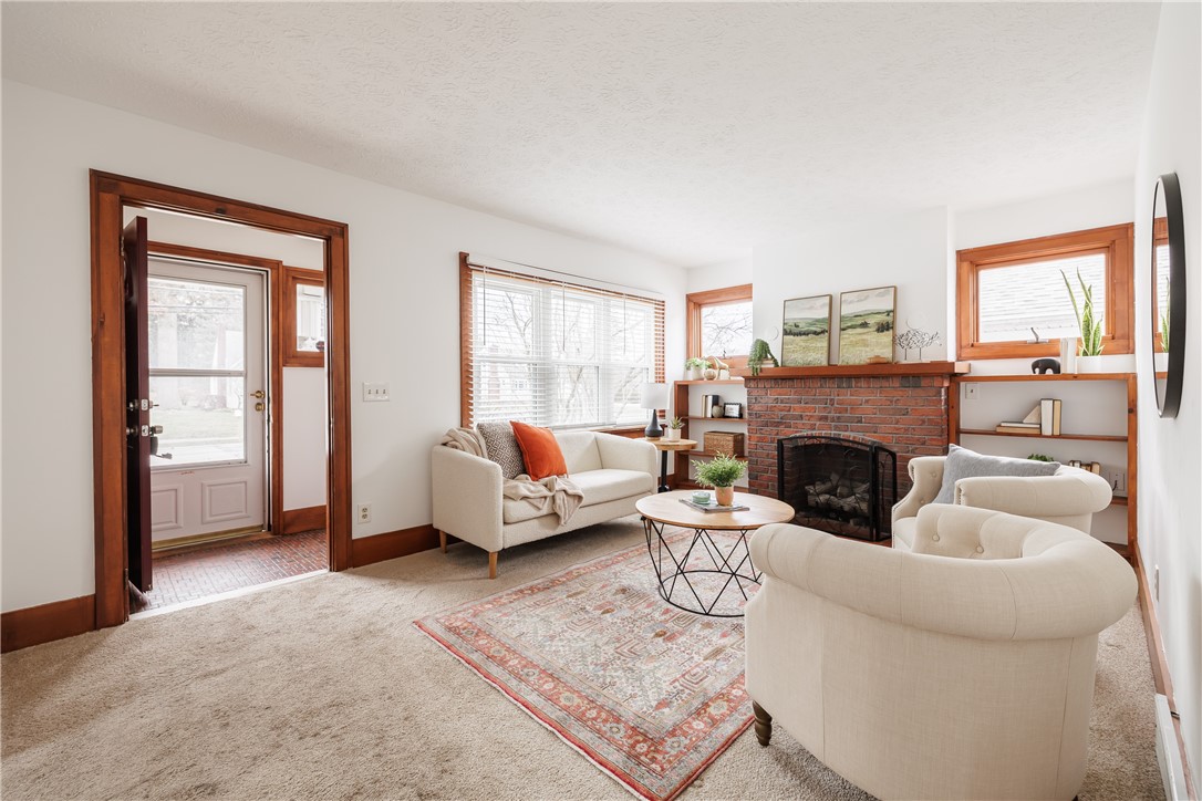 874 Helendale Road Irondequoit, NY 14609 - Photo 4 of 23