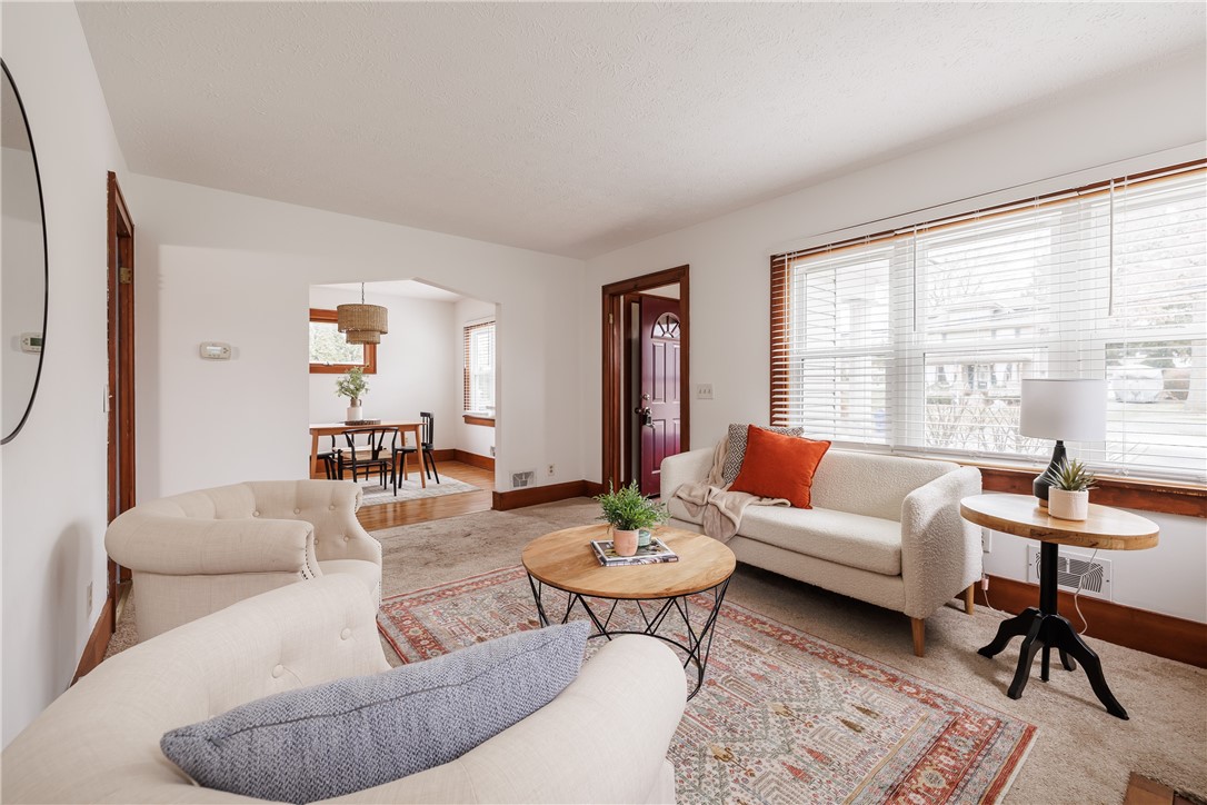 874 Helendale Road Irondequoit, NY 14609 - Photo 5 of 23