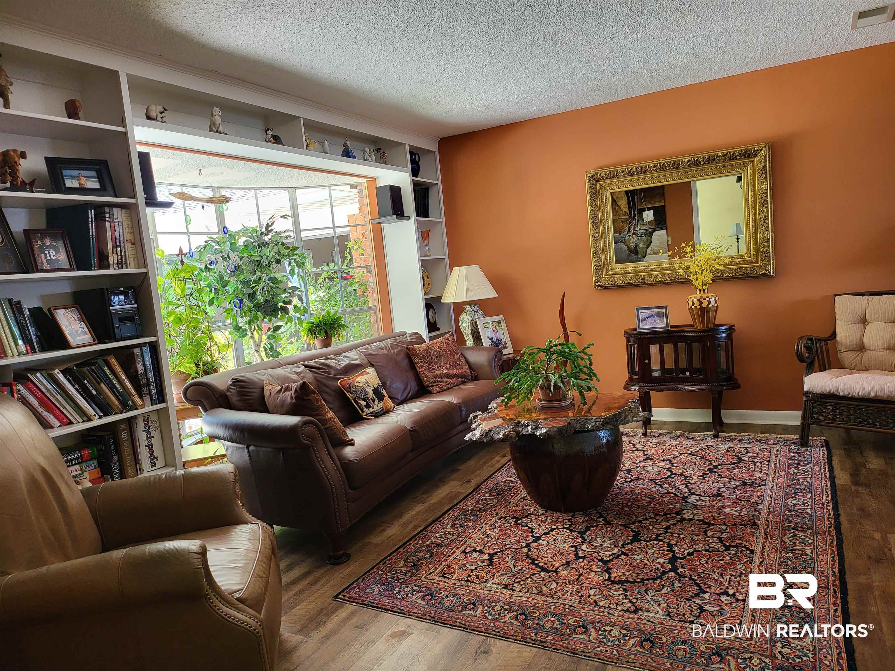 9234 Bayview Drive Lillian, AL 36549 - Photo 16 of 40 Living Room