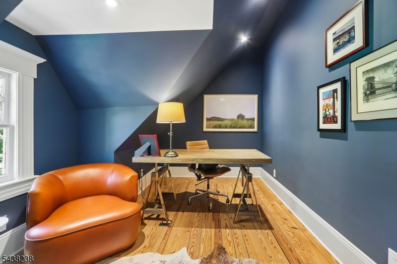 22 Oak Ridge Avenue Summit, NJ 07901 - Photo 33 of 38