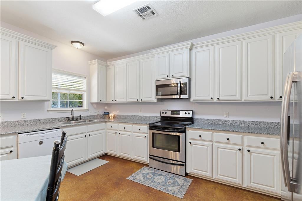 1016 Isabella Street Sulphur, LA 70663 - Photo 13 of 30