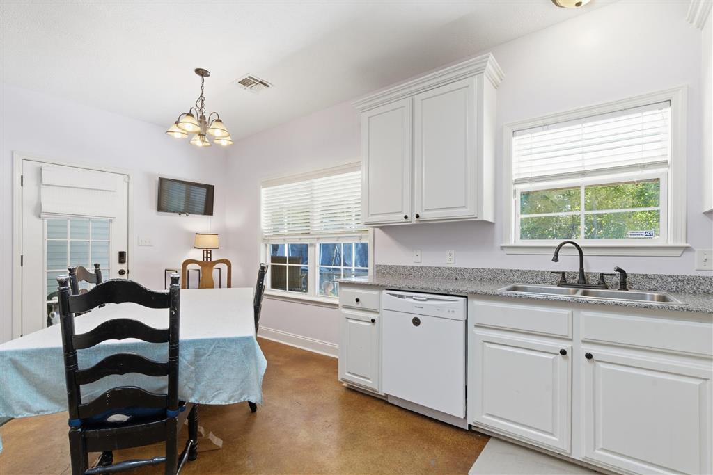 1016 Isabella Street Sulphur, LA 70663 - Photo 14 of 30