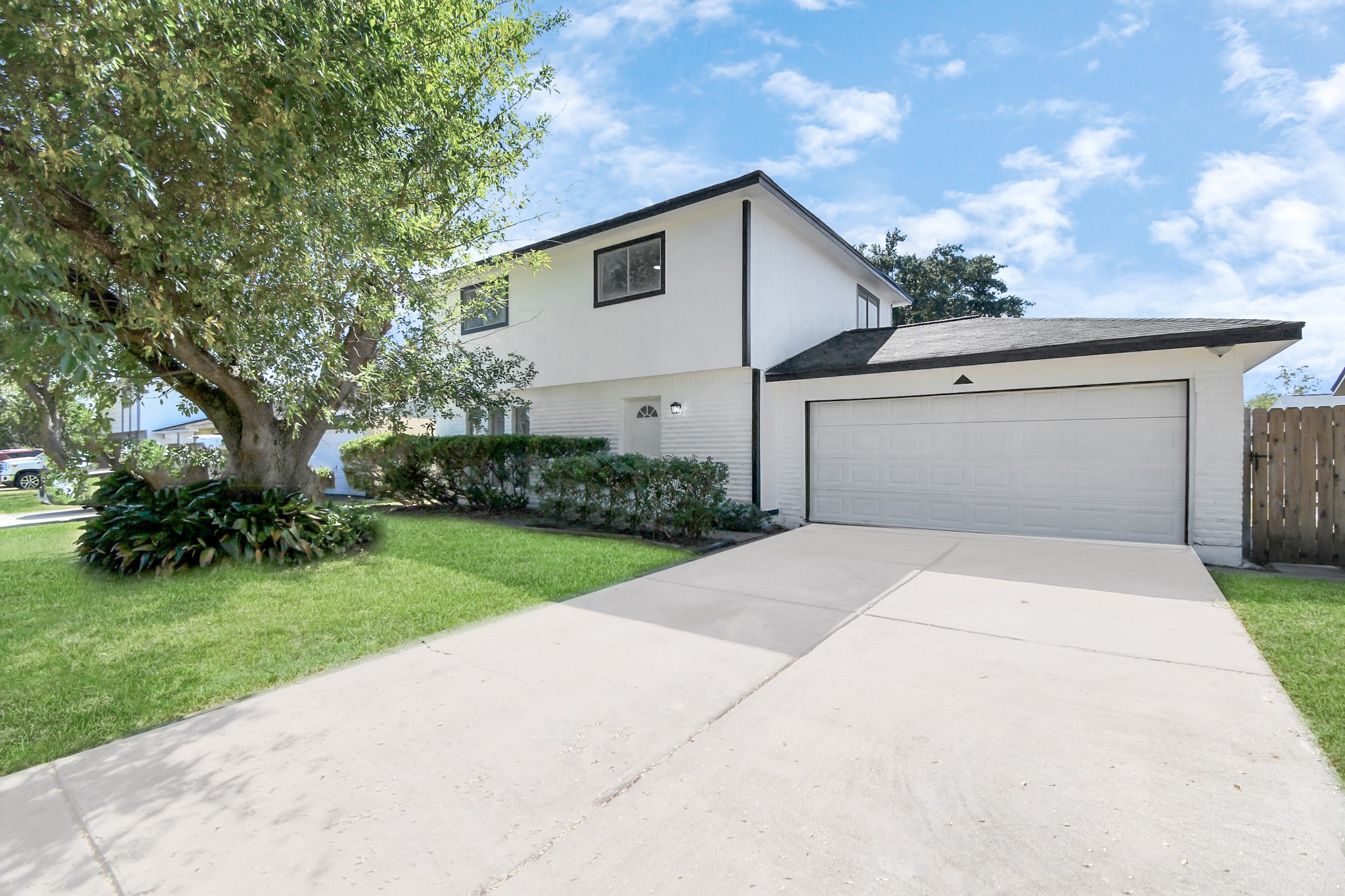 a front view of house with yard