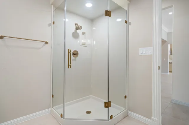 $949,000 | 323 Olympic Drive, Rockport, TX 78382