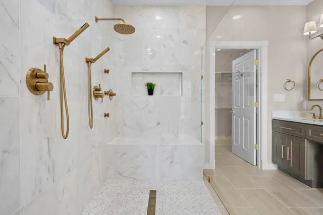 $949,000 | 323 Olympic Drive, Rockport, TX 78382