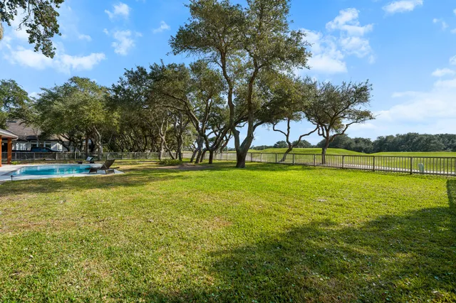 $949,000 | 323 Olympic Drive, Rockport, TX 78382