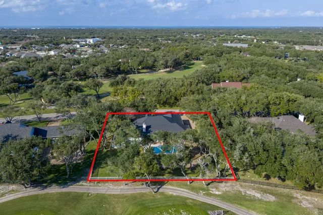 $949,000 | 323 Olympic Drive, Rockport, TX 78382