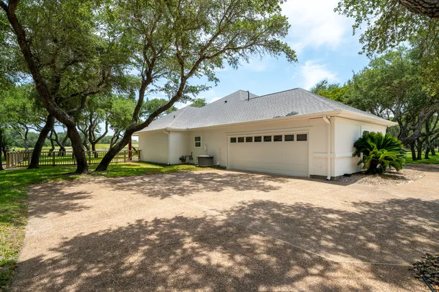 $949,000 | 323 Olympic Drive, Rockport, TX 78382