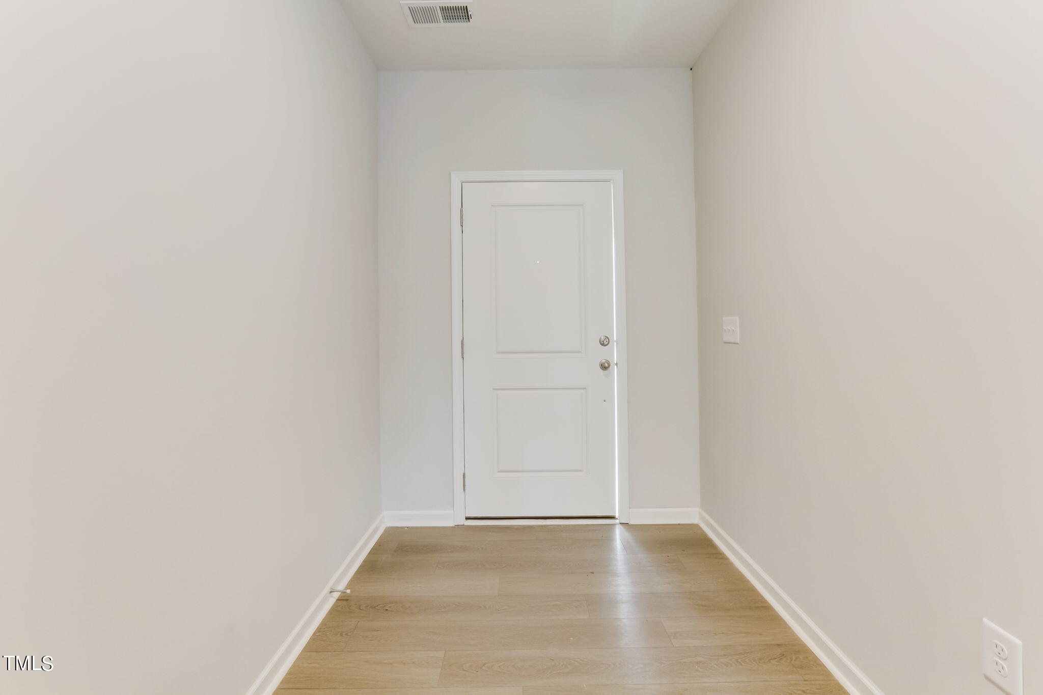 3033 Ranger Drive, Unit 24 Durham, NC 27703 - Photo 5 of 34 5-web-or-mls-Ranger Dr 24-005