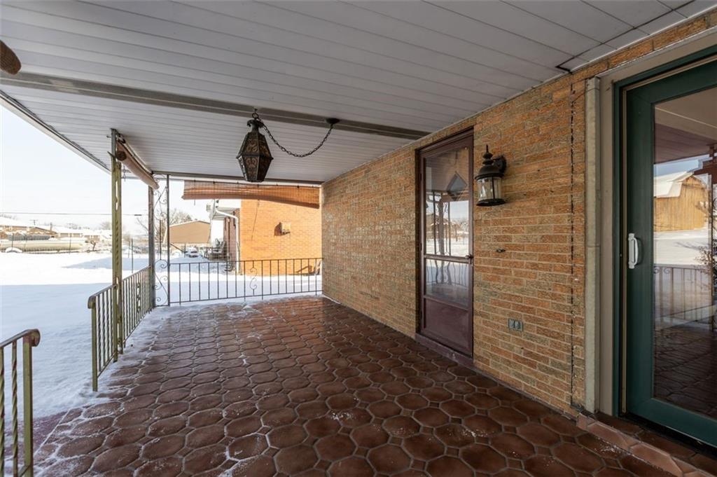 628 Marple Avenue Canonsburg, PA 15317 - Photo 14 of 18 a view of hallway with wooden floor