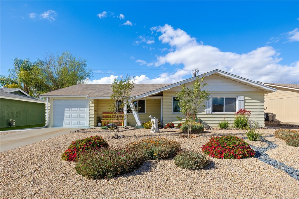 29778 Carmel Road Menifee, CA 92586 - Photo 4 of 43