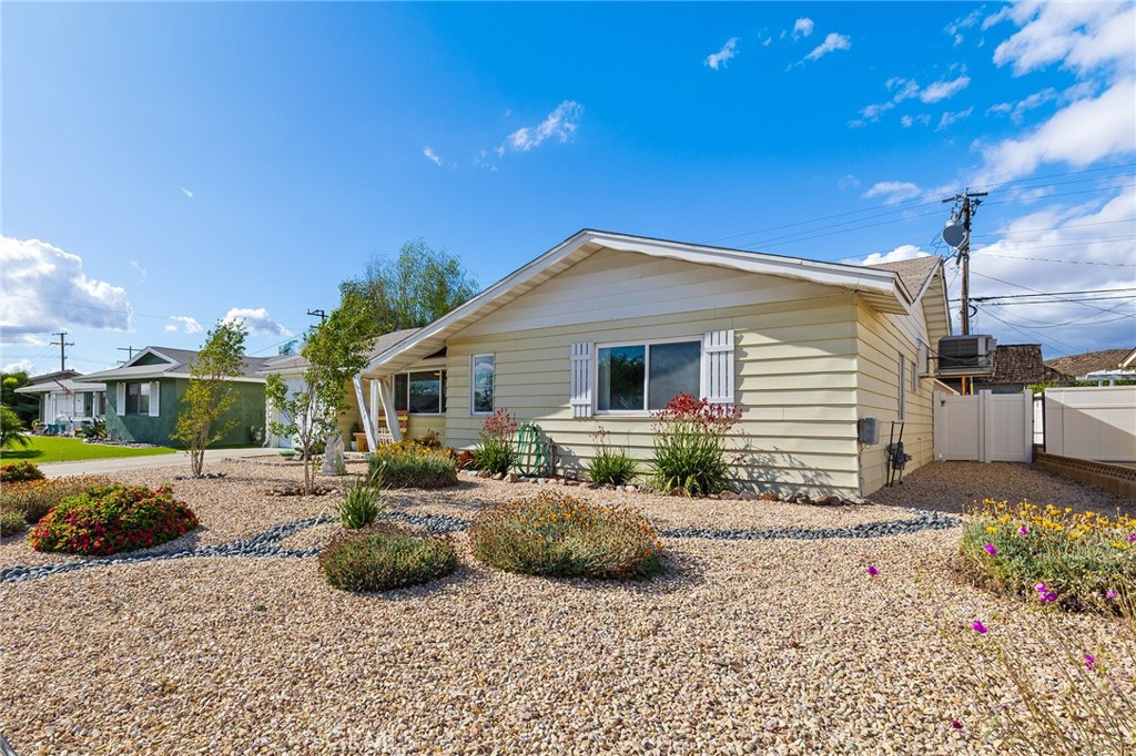 29778 Carmel Road Menifee, CA 92586 - Photo 5 of 43