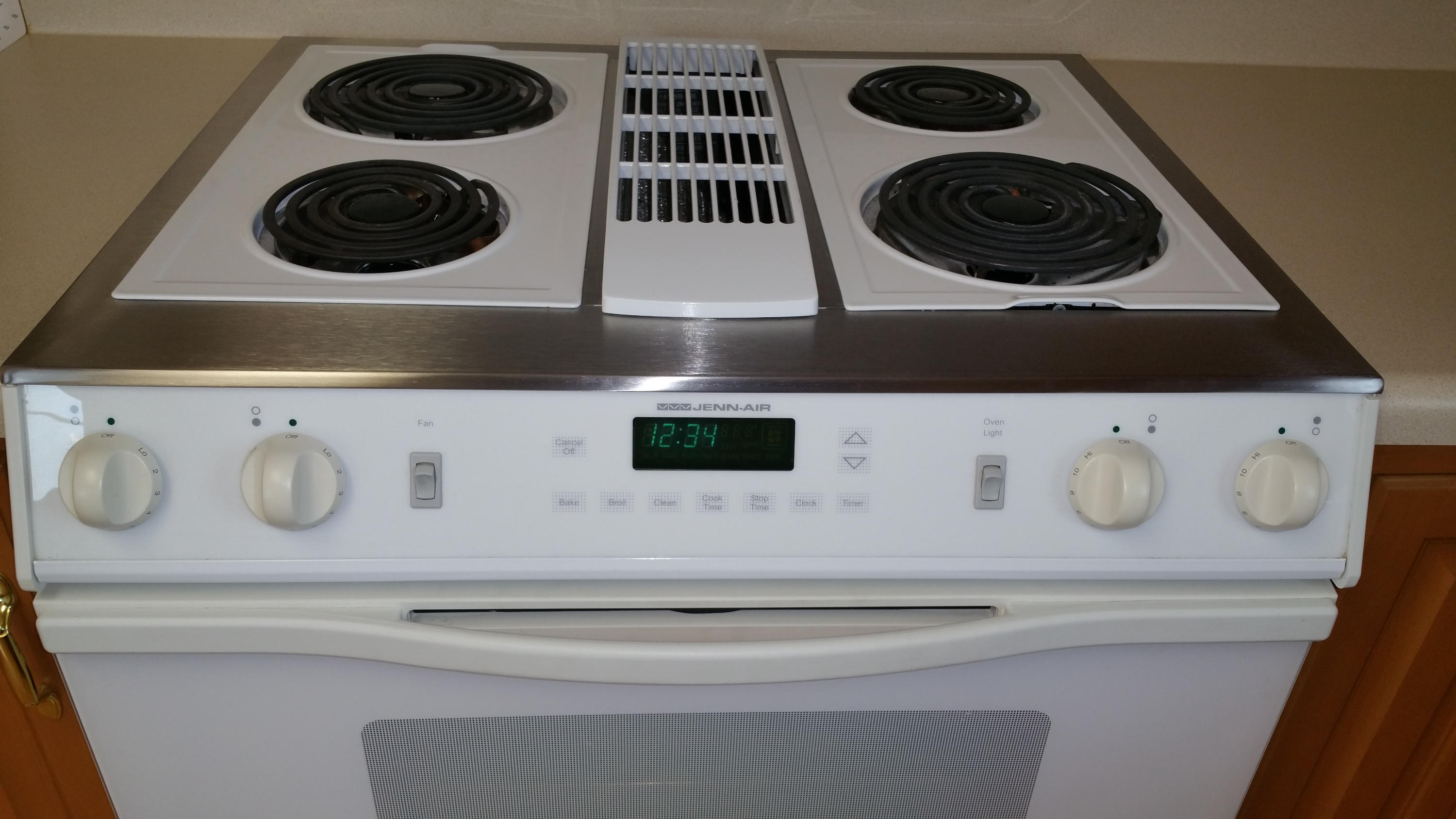 2598 Trinity Road Troutville, VA 24175 - Photo 19 of 55 Jen-Air Range
