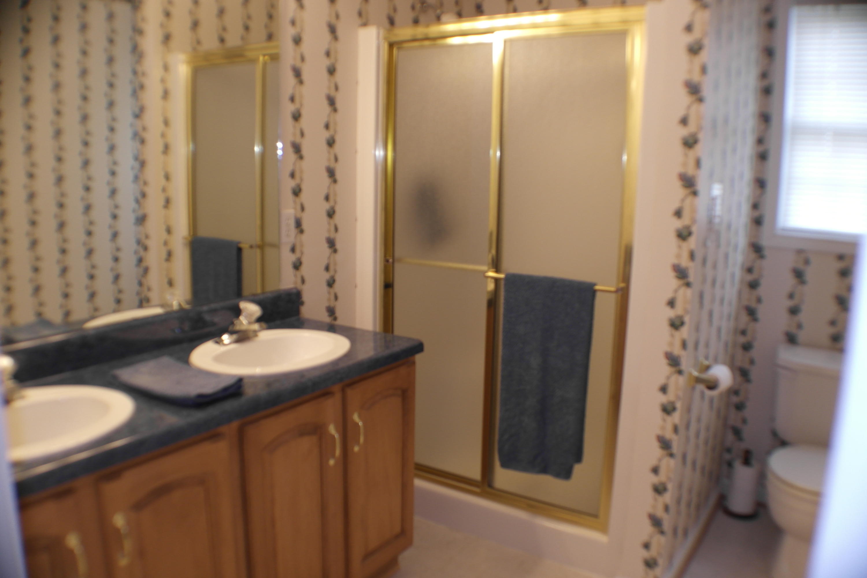 2598 Trinity Road Troutville, VA 24175 - Photo 29 of 55 upper bath