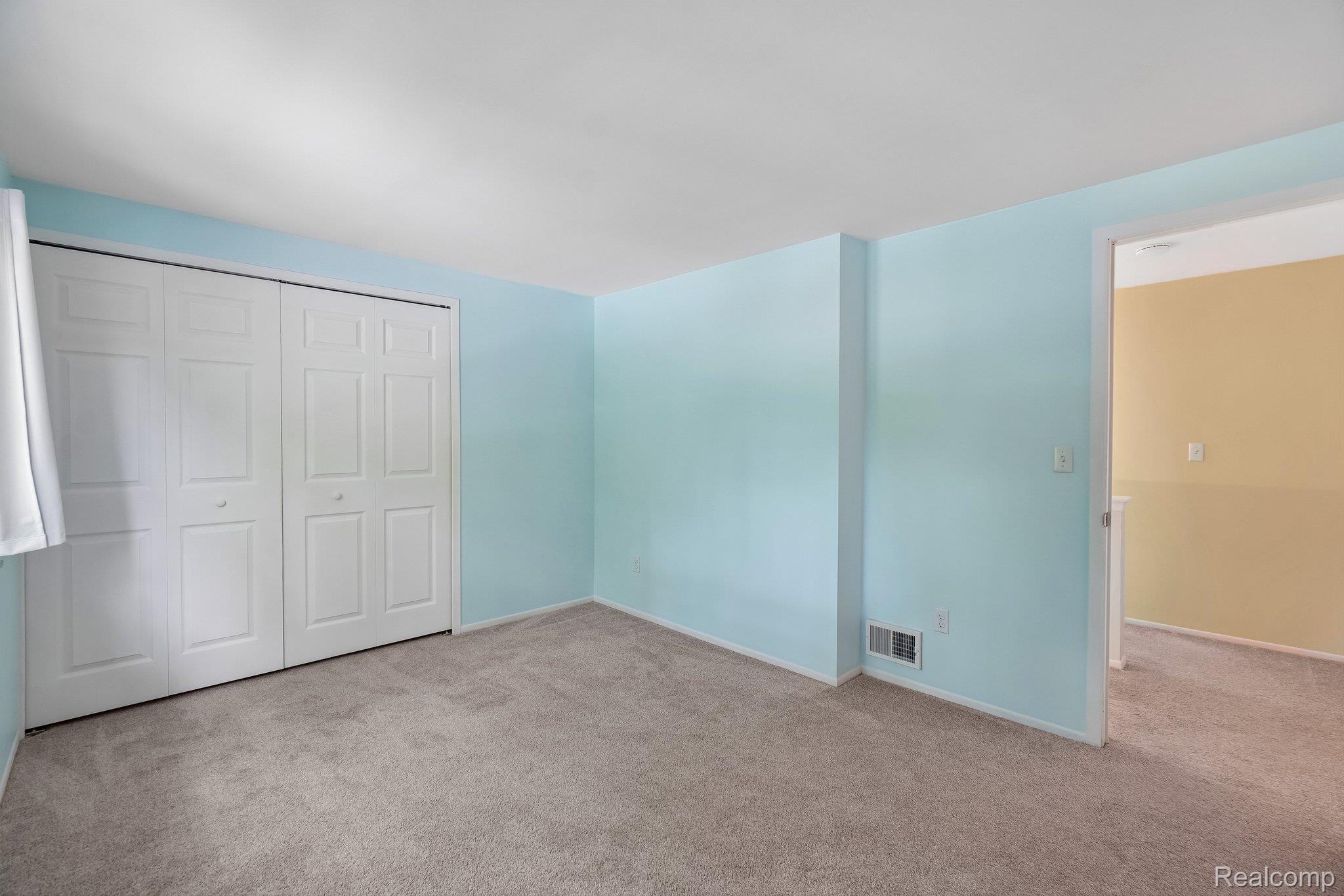 6046 Wedgewood Road Canton, MI 48187 - Photo 21 of 45 22-web-or-mls-Wedgewood Rd-S2206-022.jpg