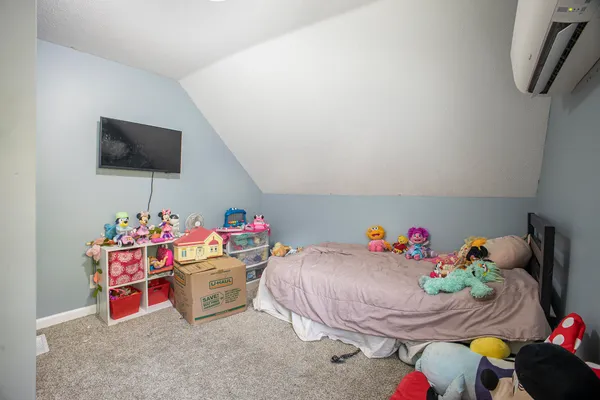 $164,000 | 501 South Oak Street, Buchanan, MI 49107