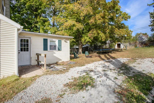 $164,000 | 501 South Oak Street, Buchanan, MI 49107