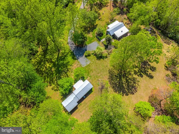 $589,000 | 240 Whorton Hollow Road, Castleton, VA 22716
