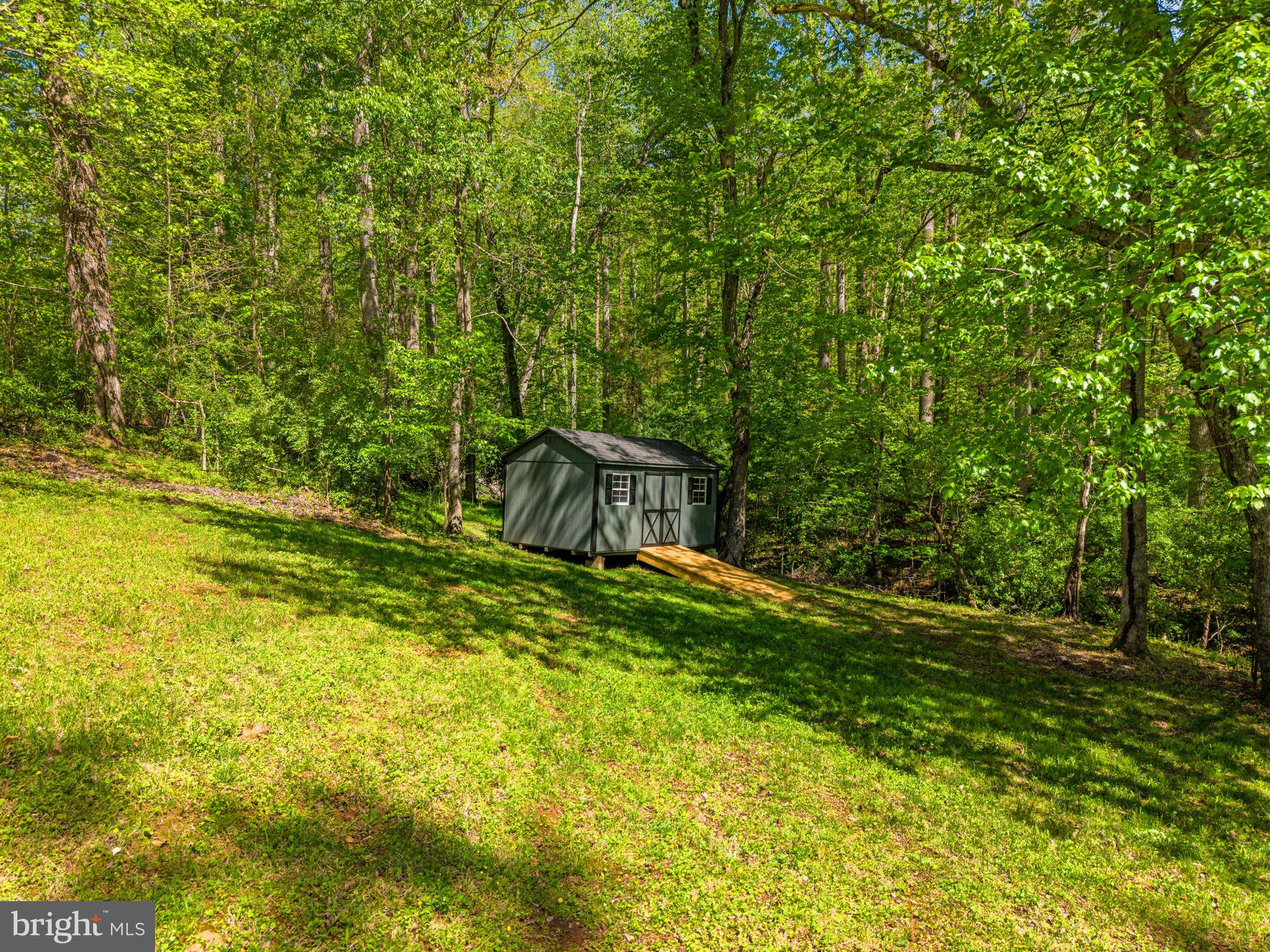 240 Whorton Hollow Road Castleton, VA 22716 - Photo 34 of 37