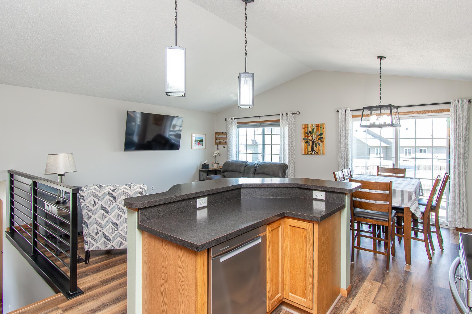 6182 35th Street South Fargo, ND 58104 - Photo 14 of 48