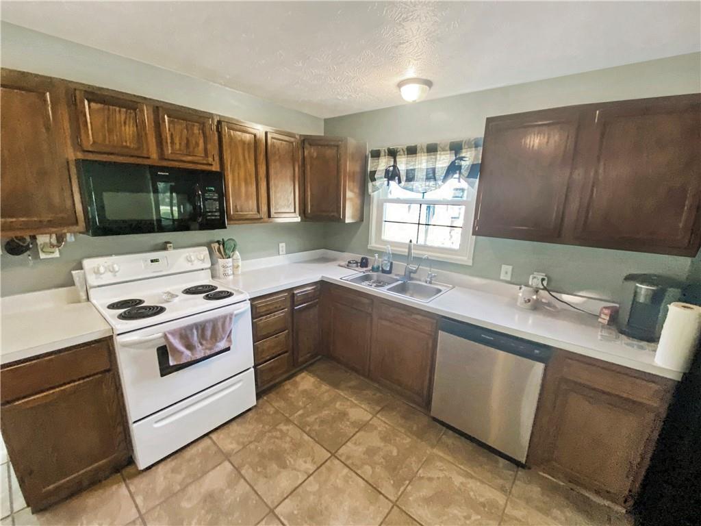 6402 Milhouse Road Indianapolis, IN 46221 - Photo 8 of 26 Gallery Image 8
