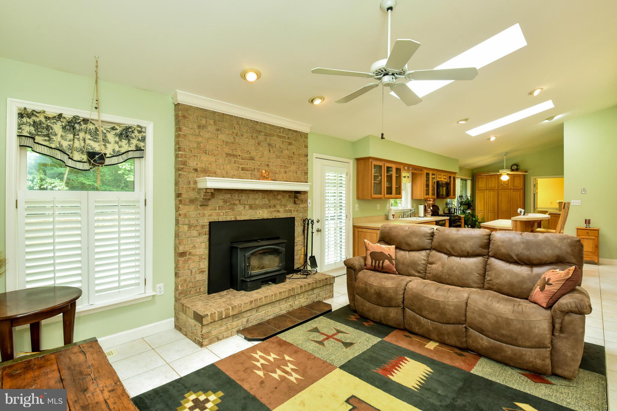 9885 Lomax Road Faulkner, MD 20632 - Photo 24 of 30 Family Room
