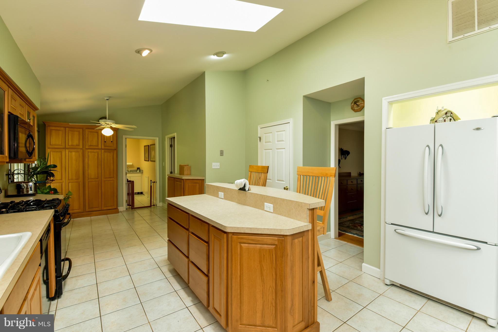 9885 Lomax Road Faulkner, MD 20632 - Photo 8 of 30 Kitchen