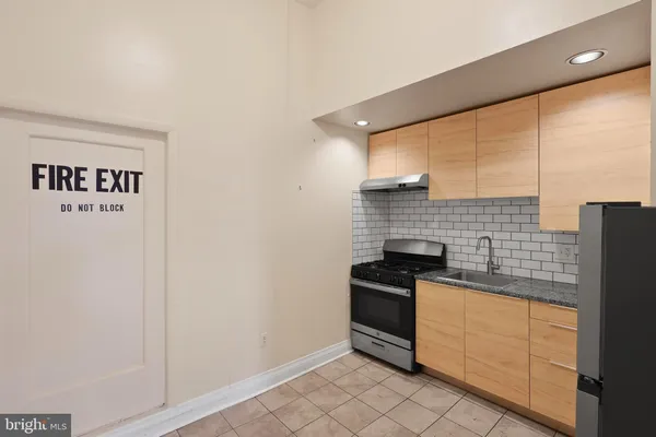 $1,150 | 1602 Park Avenue, Unit 2R, Baltimore, MD 21217
