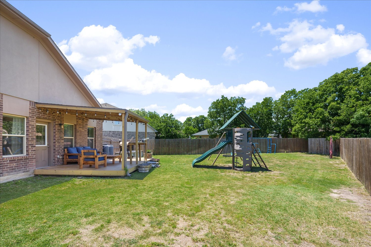 717 Kaluga Trail Leander, TX 78641 - Photo 28 of 40 a view of a park with slide
