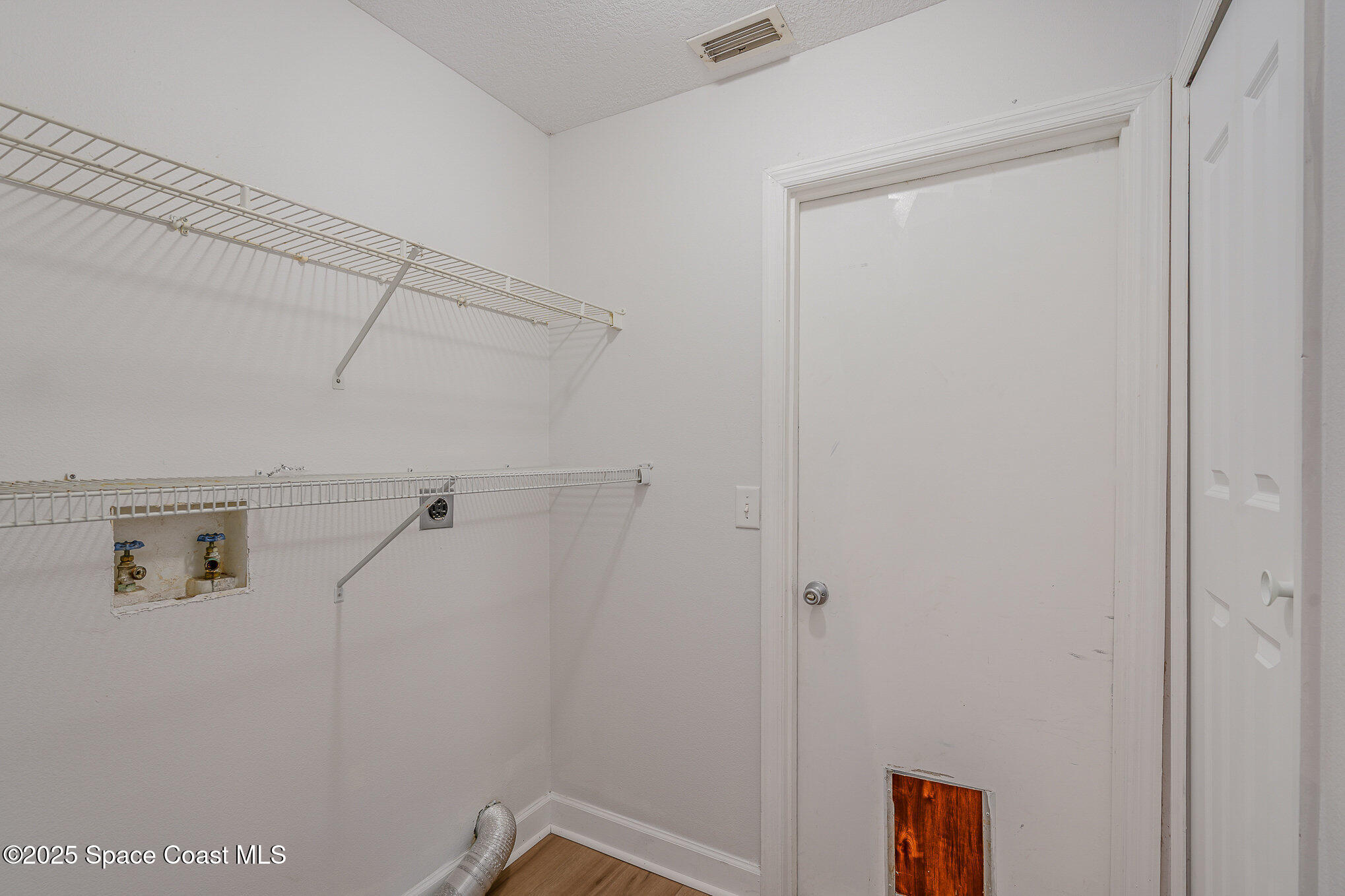 2143 Lansing Street Melbourne, FL 32935 - Photo 22 of 26 a view of small space
