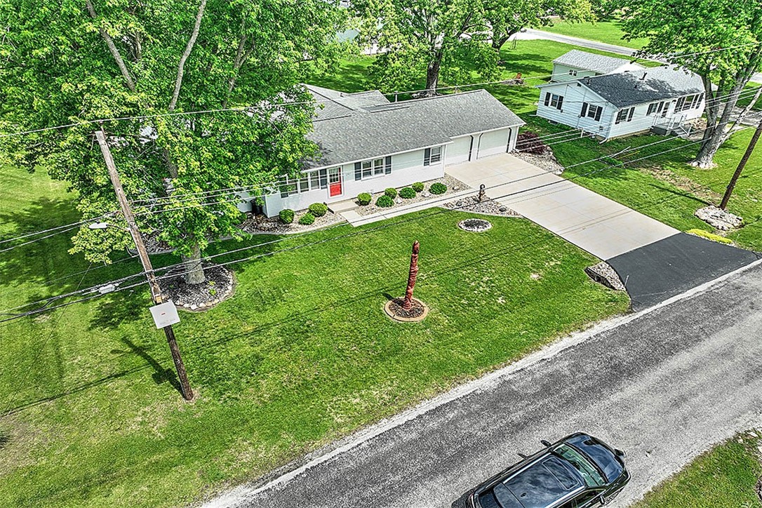 6060 Mayflower Drive Decatur, IL 62521 - Photo 4 of 32
