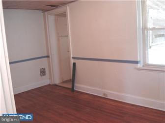 1074 South Common Road Camden, NJ 08104 - Photo 4 of 12