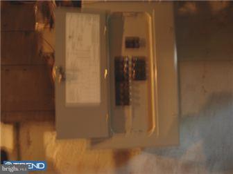 1074 South Common Road Camden, NJ 08104 - Photo 10 of 12