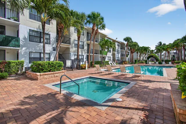 $1,495 | 718 Executive Center Drive, Unit 22, West Palm Beach, FL 33401