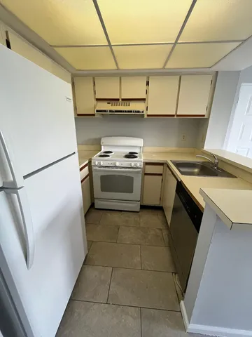 $1,495 | 718 Executive Center Drive, Unit 22, West Palm Beach, FL 33401