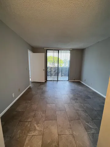 $1,495 | 718 Executive Center Drive, Unit 22, West Palm Beach, FL 33401