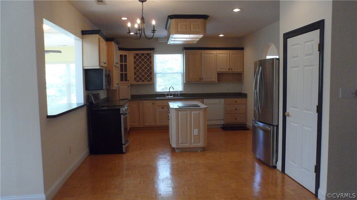 393 New Beginnings Road Shacklefords, VA 23156 - Photo 7 of 36 EXPANSIVE EAT-IN CHEF'S KITCHEN, CENTER ISLAND, DI