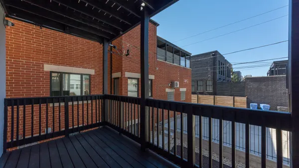 $4,500 | 2036 North Hoyne Avenue, Unit 1, Chicago, IL 60647