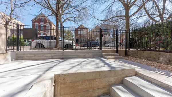 $4,500 | 2036 North Hoyne Avenue, Unit 1, Chicago, IL 60647