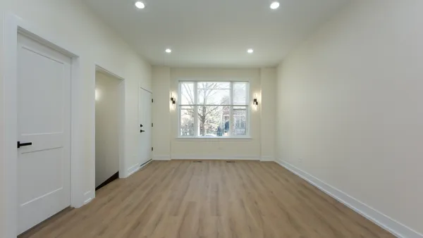 $4,500 | 2036 North Hoyne Avenue, Unit 1, Chicago, IL 60647