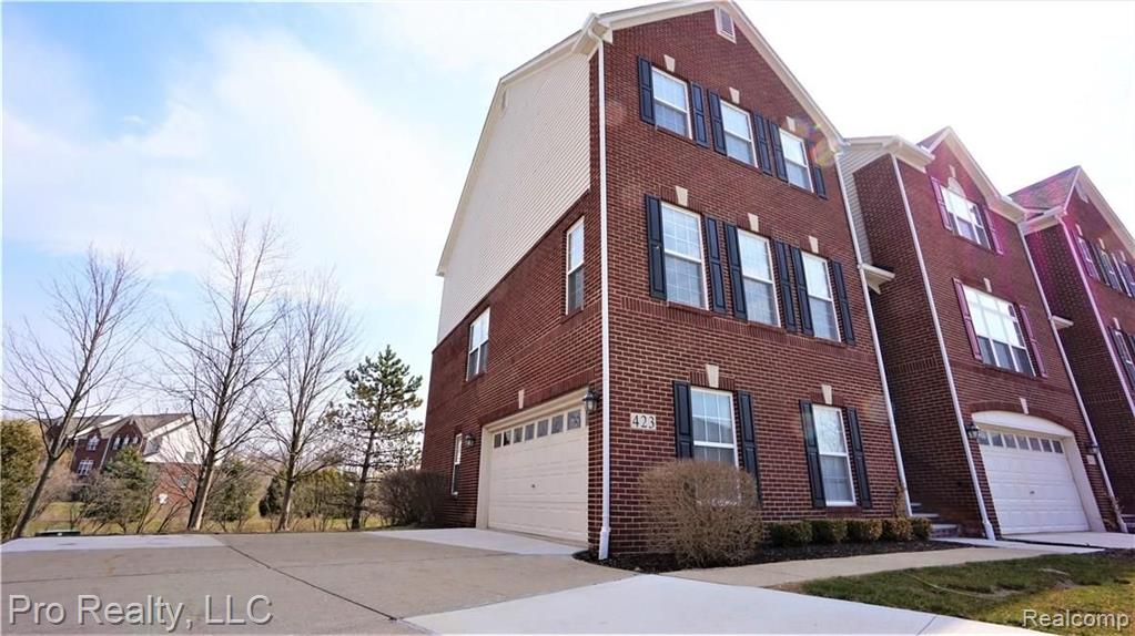 423 Cherry Orchard Road, Unit 101 Canton, MI 48188 - Photo 1 of 17